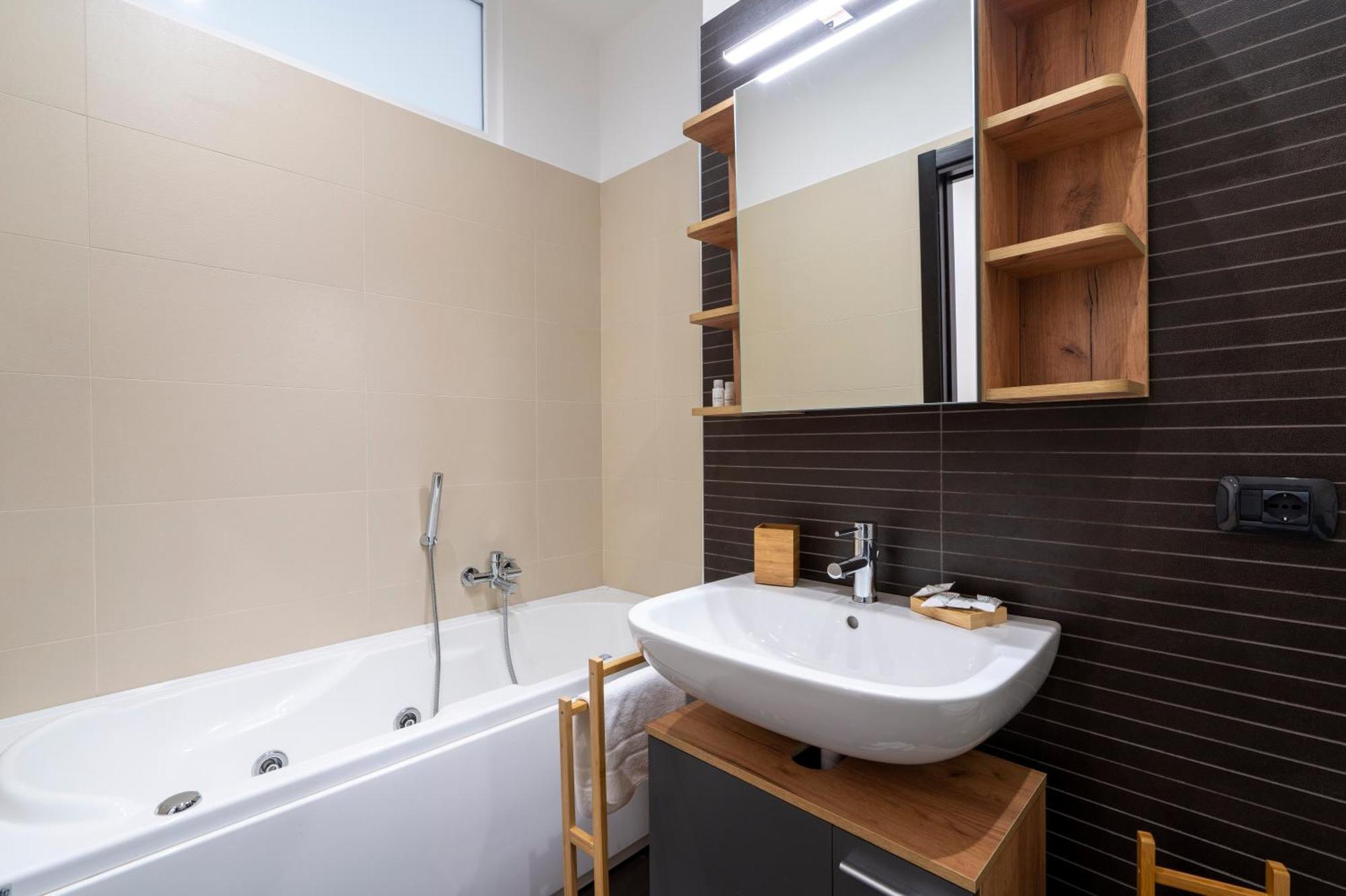 Boscoincitta Apt With Garage And Whirlpool Tub Bari Luaran gambar